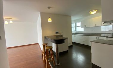 ALQUILO DEPA DE 3 HABITACIONES EN CALLE LOS CEREZOS SURCO