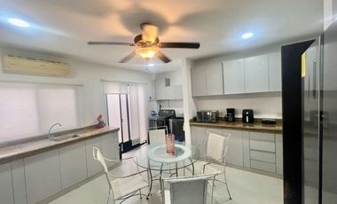 SALINAS CONJUNTO PRIVADO: CASA 4/5 CON PISCINA