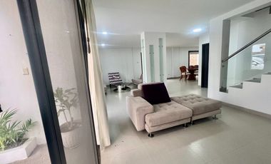 SALINAS CONJUNTO PRIVADO: CASA 4/5 CON PISCINA