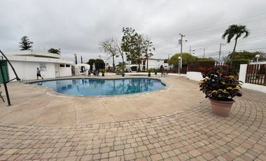 SALINAS CONJUNTO PRIVADO: CASA 4/5 CON PISCINA