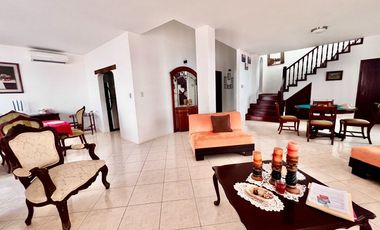 MILINA FRENTE AL MAR: CASA EN VENTA 5/5 CON PISCINA