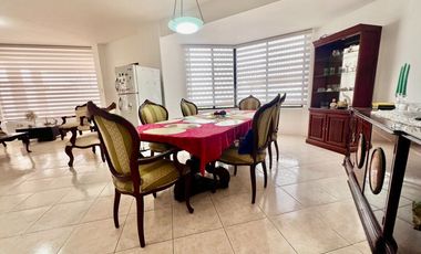 MILINA FRENTE AL MAR: CASA EN VENTA 5/5 CON PISCINA