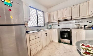 MILINA FRENTE AL MAR: CASA EN VENTA 5/5 CON PISCINA