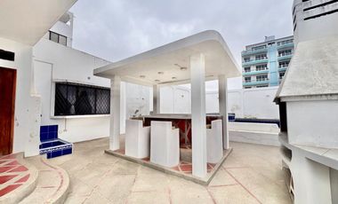 MILINA FRENTE AL MAR: CASA EN VENTA 5/5 CON PISCINA