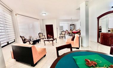 MILINA FRENTE AL MAR: CASA EN VENTA 5/5 CON PISCINA