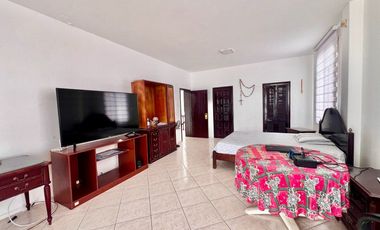 MILINA FRENTE AL MAR: CASA EN VENTA 5/5 CON PISCINA