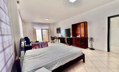 MILINA FRENTE AL MAR: CASA EN VENTA 5/5 CON PISCINA