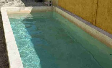 CASA PEQUEÑA EN PROGRESO CERCA DE LA PLAYA Y DEL MALECON