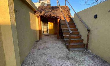 CASA PEQUEÑA EN PROGRESO CERCA DE LA PLAYA Y DEL MALECON