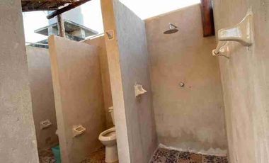 CASA PEQUEÑA EN PROGRESO CERCA DE LA PLAYA Y DEL MALECON