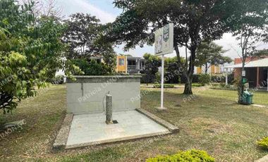 Se arrienda casa en la hacienda el castillo