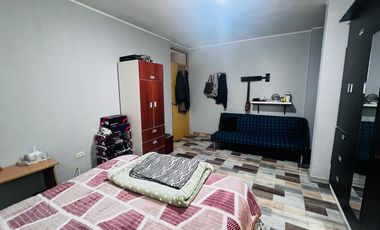 VENDO CASA EN ESQUINA-HIJOS DE VENTANILLA