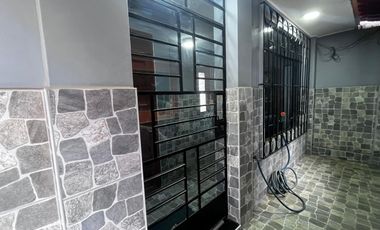 VENDO CASA EN ESQUINA-HIJOS DE VENTANILLA