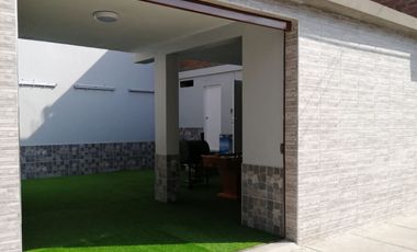 VENDO CASA EN ESQUINA-HIJOS DE VENTANILLA