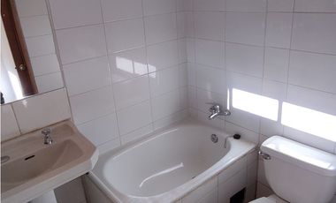 Se arrienda casa de interior a 5 minutos del centro de villarrica.