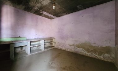 ¡VENTA CASA COMO TERRENO DE 216 M2 EN COMAS!
