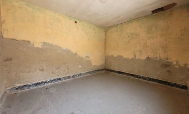 ¡VENTA CASA COMO TERRENO DE 216 M2 EN COMAS!