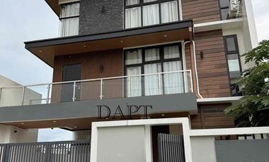 Panoramic City View! Vista Grande Furnished House for Sale!