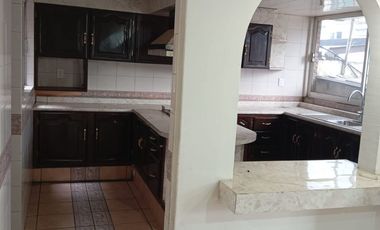 GC CASA EN RENTA SOBRE ALFERDO DEL MAZO preferentemente para oficina, TOLUCA