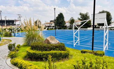 Venta de Residencia a 15 minutos de Galerias Metepec