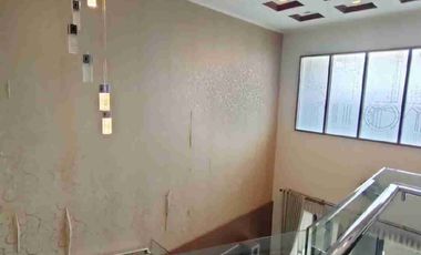 Disewakan Rumah Siap Huni 
Di Komplek Batununggal Indah Full furnished
Harga Sewaan Di Bawah Pasar