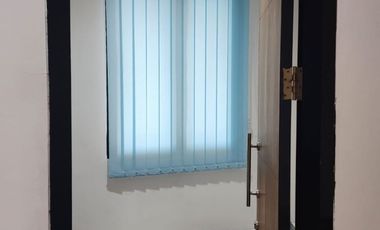 Disewakan Rumah 2 Lantai Minimalis Baru Renov Lokasi di Buah Batu Regency Bandung