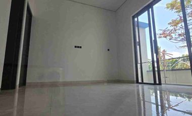 DIJUAL CEPAT RUMAH MEWAH TEPI JLN ASPAL DEKAT UGM KOLAM RENANG PRIBADI PALAGAN