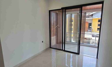 DIJUAL CEPAT RUMAH MEWAH TEPI JLN ASPAL DEKAT UGM KOLAM RENANG PRIBADI PALAGAN