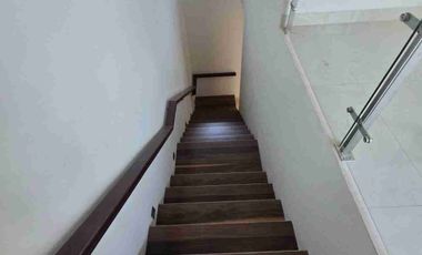 DIJUAL CEPAT RUMAH MEWAH TEPI JLN ASPAL DEKAT UGM KOLAM RENANG PRIBADI PALAGAN