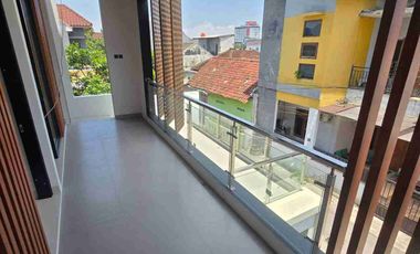 DIJUAL CEPAT RUMAH MEWAH TEPI JLN ASPAL DEKAT UGM KOLAM RENANG PRIBADI PALAGAN