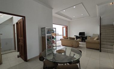 Hunian Nyaman Sewa 2Lt, Semifurnish di Taman Permata Indah Dengan Row Jalan Lebar, Jogging Track, Tempat Ibadah Dekat Mall Daan Mogot, Taman Palem