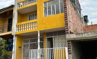 🏡 Casa hemosa🔥 “Increíble Oportunidad en Apulo “Edificación de 3 Niveles en Sector Turístico de Apulo: Frente a Futuro Parque Municipal”