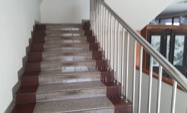 Jual Gedung 3 in 1 di Jakarta Barat