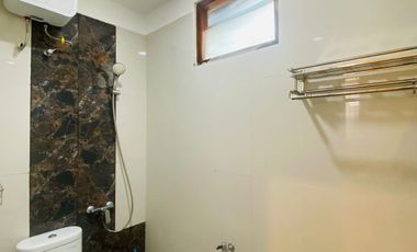 Rumah 6 Kamar Tidur Dalam Perum Cokro Regency