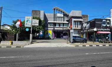 RUKO DAN USAHA BILLIARD BESERTA RUMAH DI PINGGIR JALAN RAYA UNGARAN DEKAT EXIT TOL