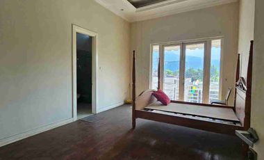 RUKO DAN USAHA BILLIARD BESERTA RUMAH DI PINGGIR JALAN RAYA UNGARAN DEKAT EXIT TOL