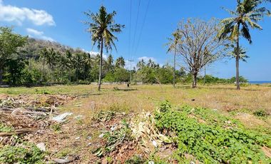 Tanah pinggir pantai Senggigi dekat hotel Living Asia