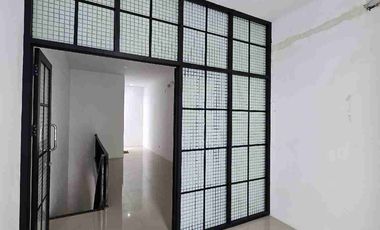 Di jual Ruko 2 lantai di Perumahan Harapan Jaya Bekasi Utara