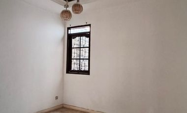 Rumah Mewah Siap Huni Bebas Banjir di Komplek Abadi Duren Sawit