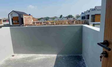 Dijual Rumah Baru 2 Lantai di Kopo Dekat Tol Kopo dan Margaasih