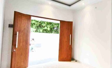 Rumah Baru 2 Lantai Murah Siap Huni View Sawah yg Asri