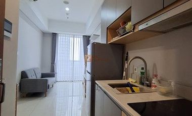 Sewa 2BR 44m2 Taman Anggrek Residence Semi Furnish, Pool View, Dekat APL Tower, Slipi & Citraland, Tanjung Duren, Jakarta Barat