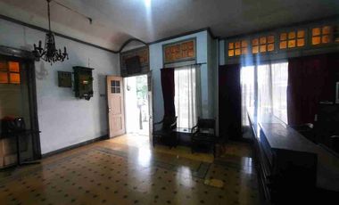 Hotel Mainroad Gatot Subroto 2 lantai hitung tanah termurah dekat dengan njop Jual Cepat