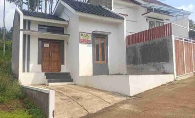 Rumah minimalis dekat tol bisa kpr bank