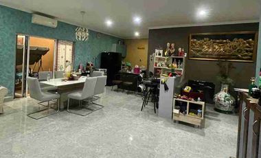 Jual Cepat Rumah di Taman Kencana Bogor
Lokasi sangat strategis 
Dekat Kebun Raya, Sempur dan Istana Bogor