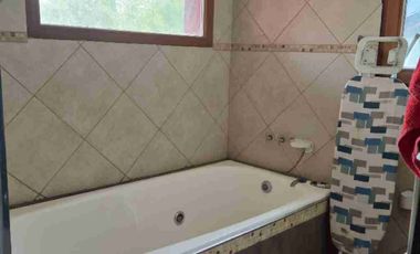 Casa en Las Victorias 158m2 cub. Oportunidad!!