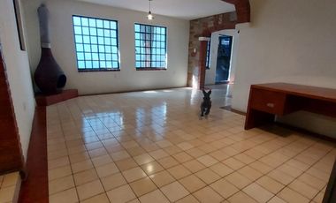 CASA MUY AMPLIA EN TEPEPAN CON 4 REC, 3 EST,3 Y MEDIO BAÑOS Y TERRAZA