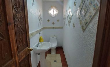 CASA MUY AMPLIA EN TEPEPAN CON 4 REC, 3 EST,3 Y MEDIO BAÑOS Y TERRAZA