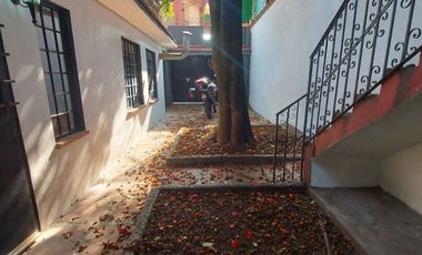 CASA MUY AMPLIA EN TEPEPAN CON 4 REC, 3 EST,3 Y MEDIO BAÑOS Y TERRAZA