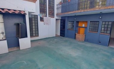 CASA MUY AMPLIA EN TEPEPAN CON 4 REC, 3 EST,3 Y MEDIO BAÑOS Y TERRAZA